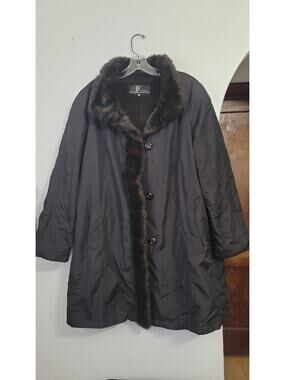 XL Collection Gallery Coat